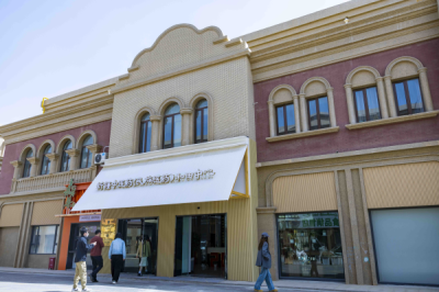 传承创新发展 和田市全力推动“中医药+”新业态